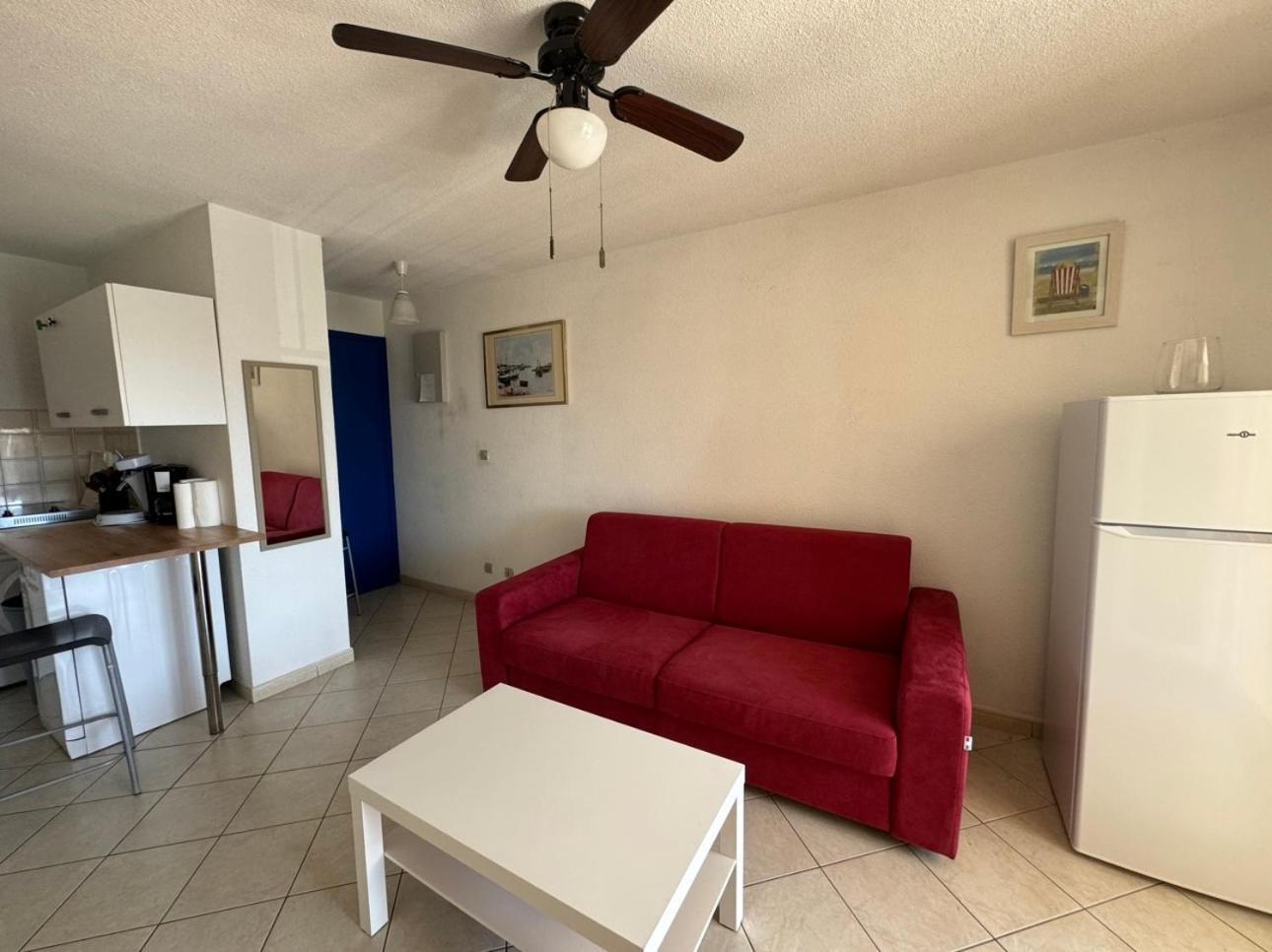 Charmant Appartement A Quelques Metres De La Plage La Londe-les-Maures Dış mekan fotoğraf